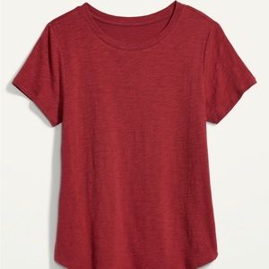 Brand New with Tags Comfy Maroon Short Sleeve T-Shirt